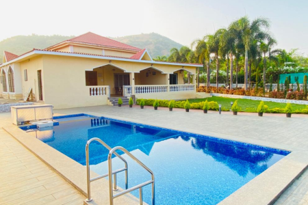 VWNL001: 4 BHK Villa With Private Swimming Pool in Neral