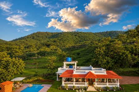 The Beach House | upto 9 Guest | 3 Rooms | 3 Bath | Lawn | Balcony | Private pool