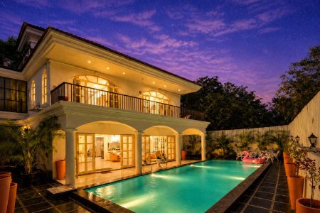 Ivory Villa – 4 Rooms | 4 Bath | Upto 10 Guest