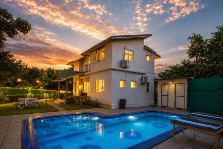 Monarch Villa – 5 Bedrooms | 15 pax | Private Swimming pool | Indoor games