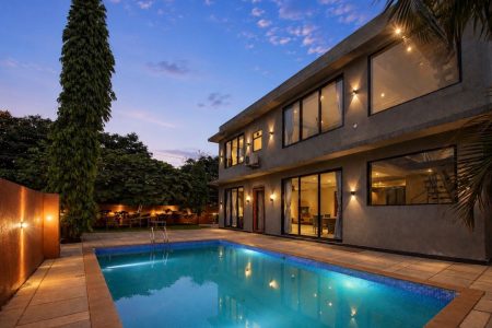 Urban villa – 4 Rooms | 4 Bath | Upto 15 Guest | Snooker table | Private pool