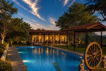 Zylo Villa – 6 Bedrooms | 18 People | Private Swimming pool | huge lawn | Indoor Games