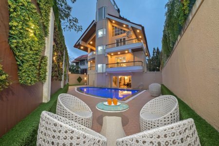 Wisdom House (6 BHK)