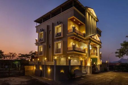 8 Bhk – Mountain Glora