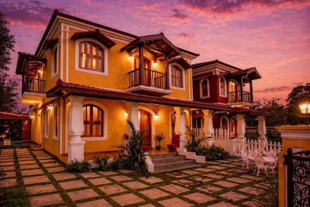 Casa Medora  – 4 Rooms | 4 Bath | Upto 12 Guest