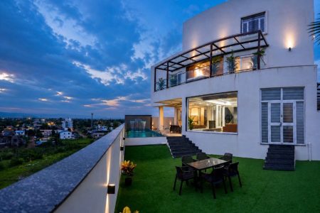 Amara Villa – 5 Rooms | 5 Bath | Upto 15 Guest | Private pool | Indoor game | Mountain Views