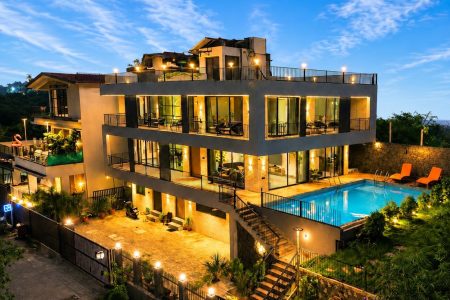 Flower Villa – 5 Bhk | 5 Bath | Upto 15 Guest | Mountain View | Indoor Games