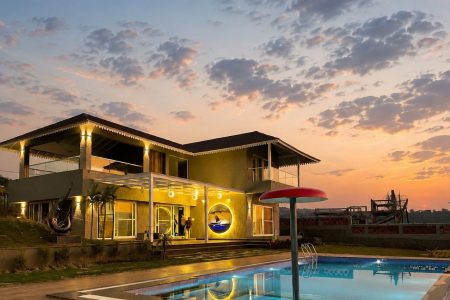Lake story – 4 Rooms | 4 Bath | Upto 12 Guest | Infinity Pool | Private Theatre | Lake View | Jacuzzi