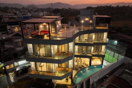 Ivory Mansion