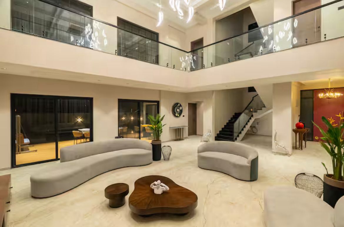 Palace Square 11BHK Villa in Lonavala,Huge Lawn