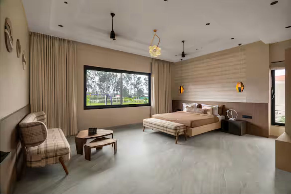 Palace Square 11BHK Villa in Lonavala,Huge Lawn