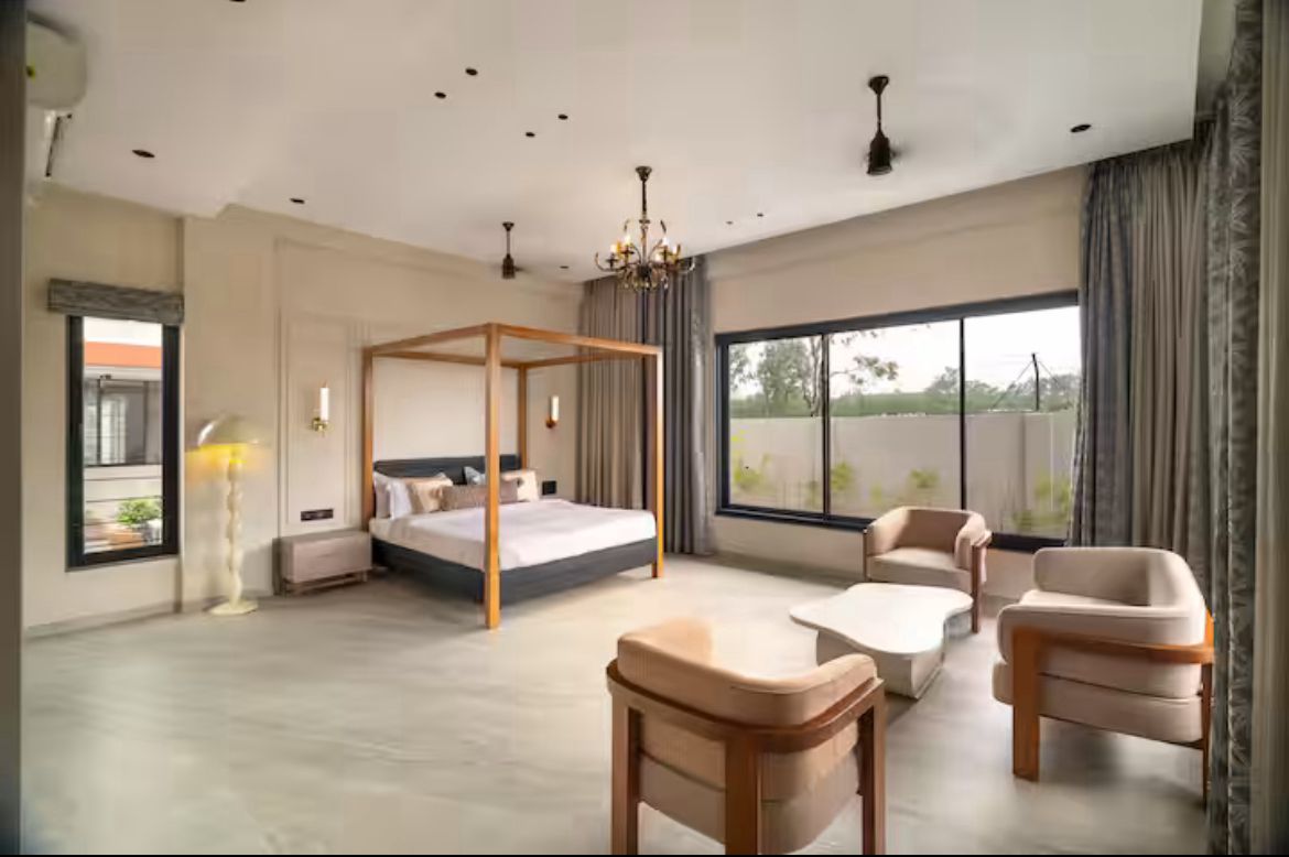 Palace Square 11BHK Villa in Lonavala,Huge Lawn